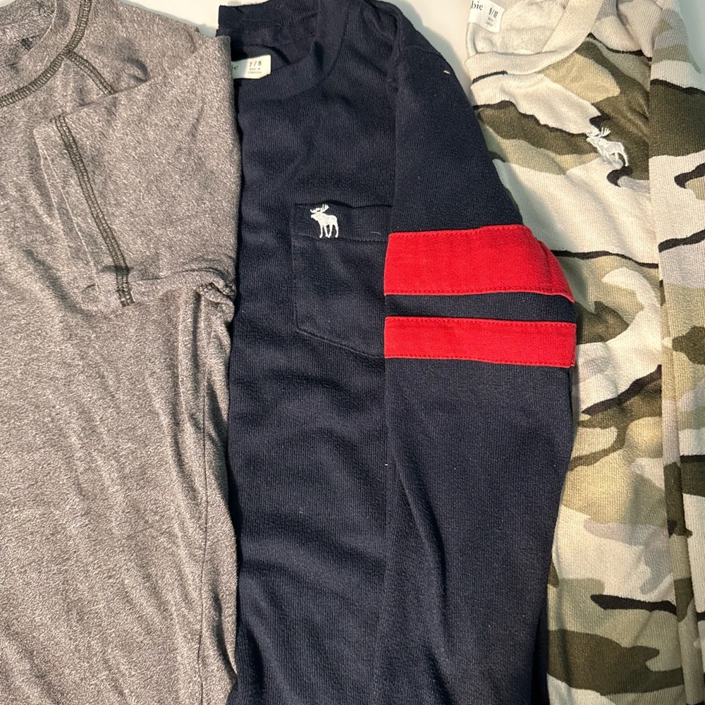1 bundle of 3 shirts Abercrombie Kids Navy and Red Long Sleeve Tee